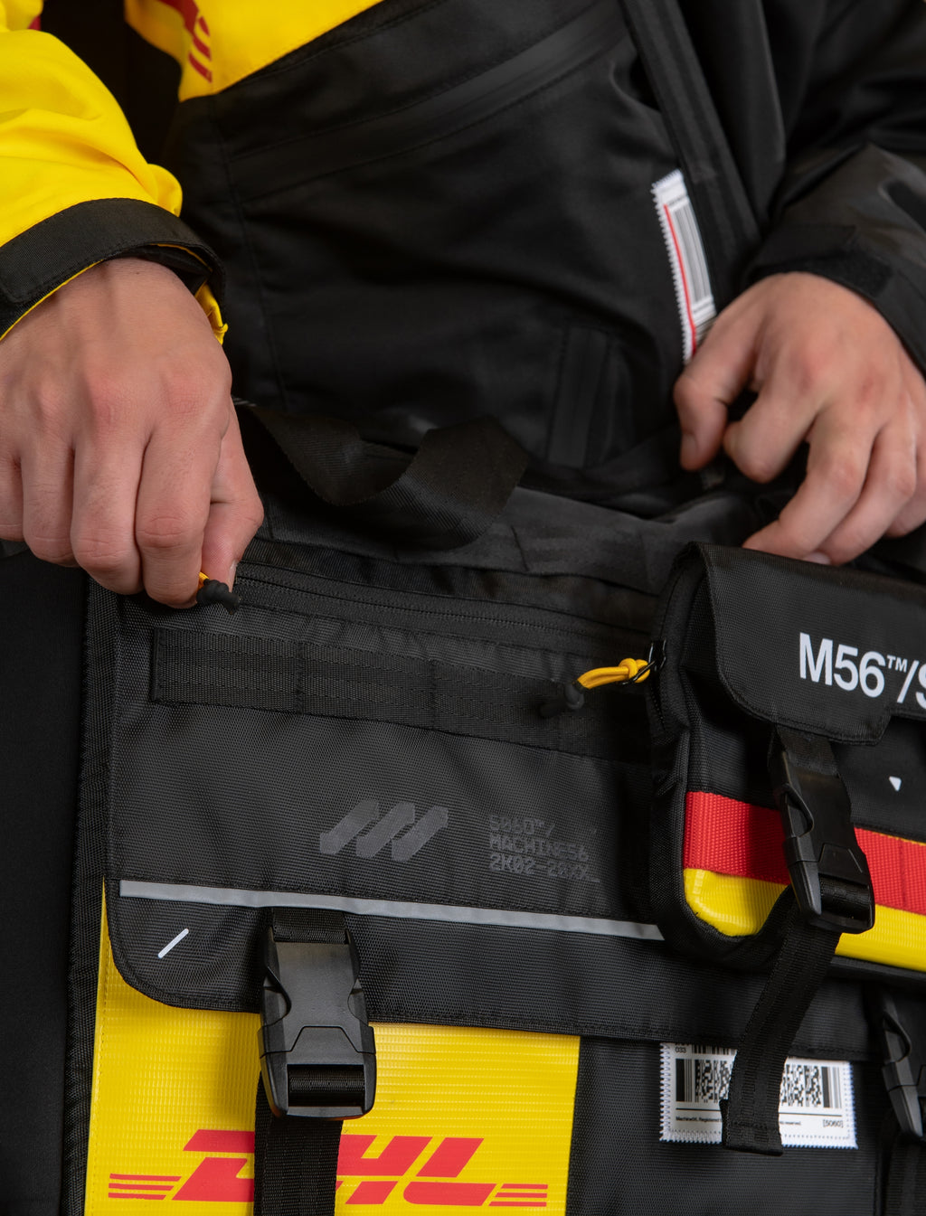 DHL56/CB-04